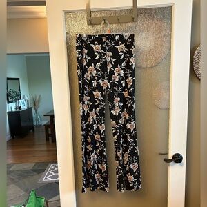 Stretchy Black Floral Flare Forever 21 Pants